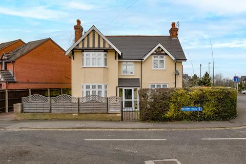 3 bedroom detached house for sale, Rectory Road, Headless Cross, Redditch, Worcestershire, B97