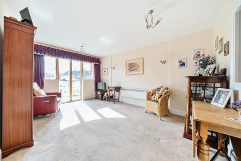 2 bedroom apartment for sale, Ickenham Road, Ruislip, Middlesex