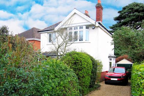 3 bedroom detached house for sale, Pine Drive, Southampton