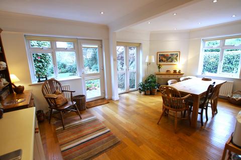 5 Pine Drive, Southampton, SO18 5RQ