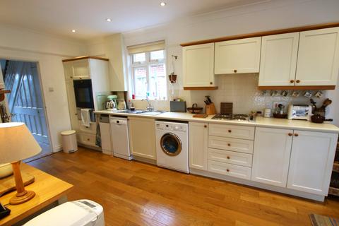 5 Pine Drive, Southampton, SO18 5RQ