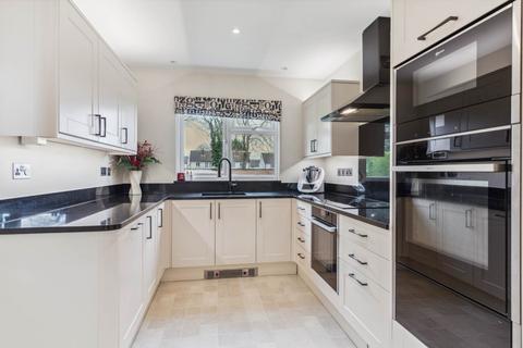 84 Brewers Hill Road, Dunstable, LU6 1AE
