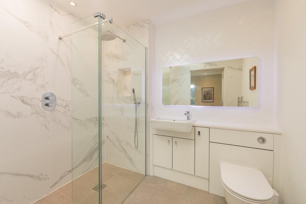 Annex Shower Room