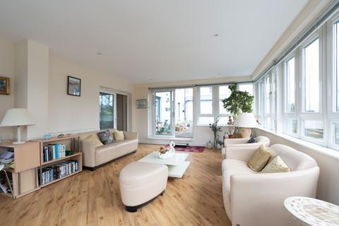 20 Barnton Grove, Edinburgh, EH4 6EJ