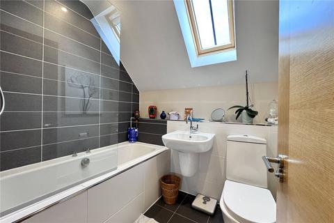 1 Blue Dragon Yard, Beaconsfield, HP9 1GW