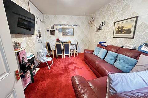 2 bedroom ground floor flat for sale - Mowbray Street, Heaton, Newcastle upon Tyne, Tyne and Wear, NE6 5NY