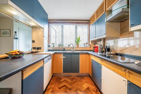10 Amberley Grove, London, SE26 6DG