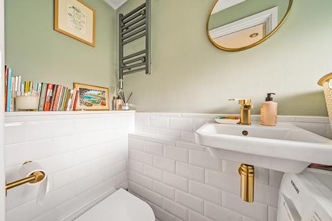 10 Amberley Grove, London, SE26 6DG