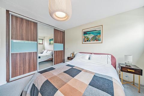 10 Amberley Grove, London, SE26 6DG