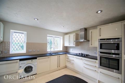 4 bedroom detached house to rent, Quenby Way, Bedford MK43