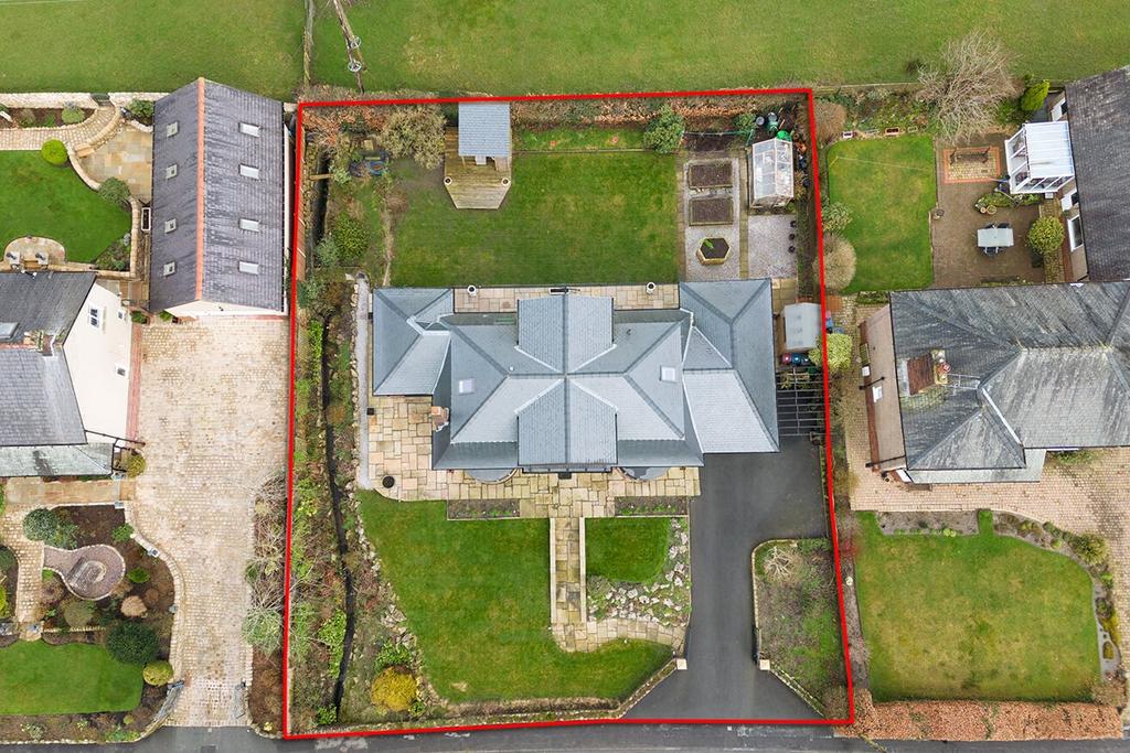 West Bradford Road, Clitheroe BB7 3 bed detached house for sale £799,950