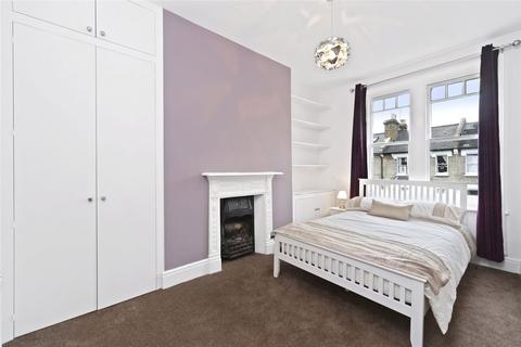 3 bedroom apartment to rent, Percy Road, Shepherds Bush, London, W12