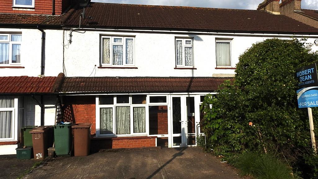 Malden Road, Cheam SM3 3 bed terraced house for sale £475,000