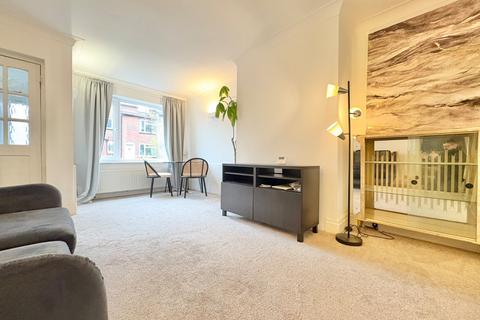 3 bedroom terraced house to rent, Norman View, Kirkstall, Leeds, LS5