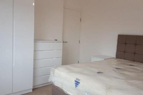 2 bedroom flat to rent, Kings Road, Willesden