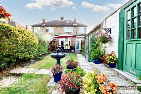 30 Thurso Close, Romford, RM3 0YS