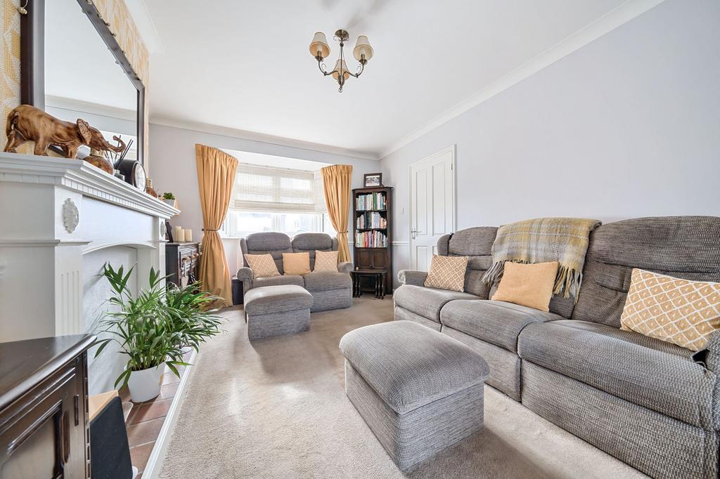 Living Room (2)