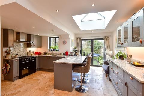 4 bedroom terraced house for sale, Priory Street, Lewes, East Sussex