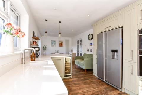 9 Abbotts Close, Rochester, ME1 3AZ