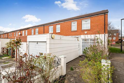 4 bedroom end of terrace house for sale, Wimborne Close, Lee