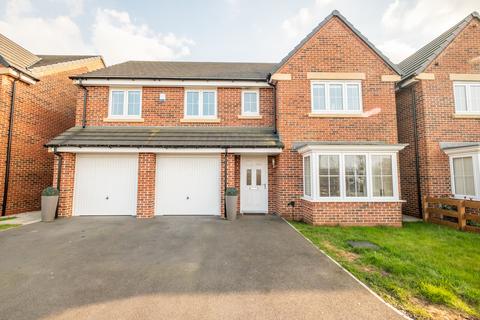 5 bedroom detached house for sale, Meadowfield Drive, Warton, PR4