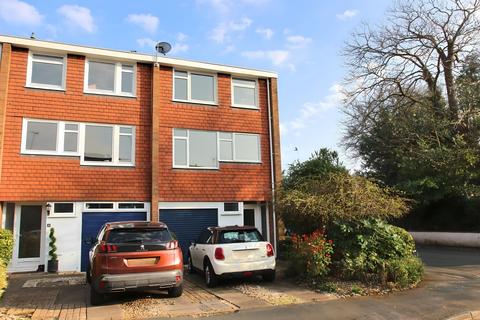 3 bedroom end of terrace house for sale, Ridgemount, Weybridge, Surrey, KT13 9JD