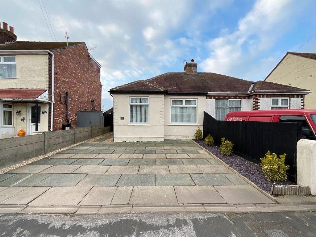 Banks Road, Southport PR9 2 bed semidetached bungalow for sale £170,000