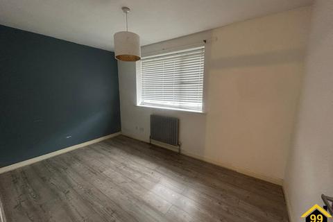 2 bedroom semi-detached house for sale - Eastcombe Avenue, Salford, Greater Manchester, M7