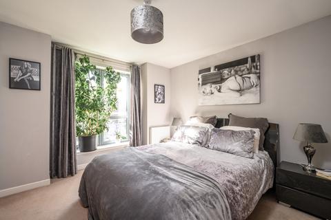 2 bedroom flat for sale, Papermill Wynd, Edinburgh EH7