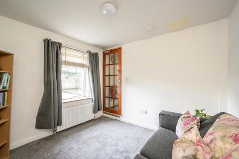 3 bedroom flat for sale, Roseburn Avenue, Edinburgh EH12