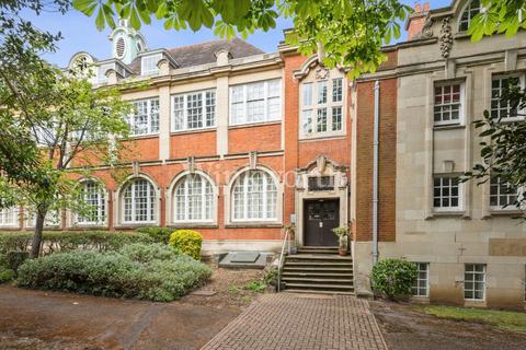 1 bedroom apartment for sale, Corrib Court, 49 Crothall Close, London, N13