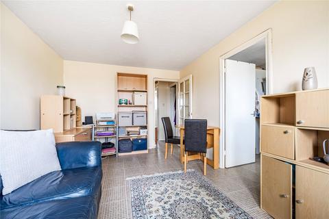 1 bedroom flat for sale, Cherry Blossom Close, Palmers Green, London, N13