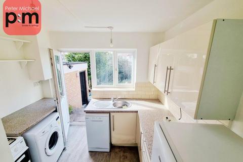 4 bedroom semi-detached house to rent - Mansfield Avenue,, London