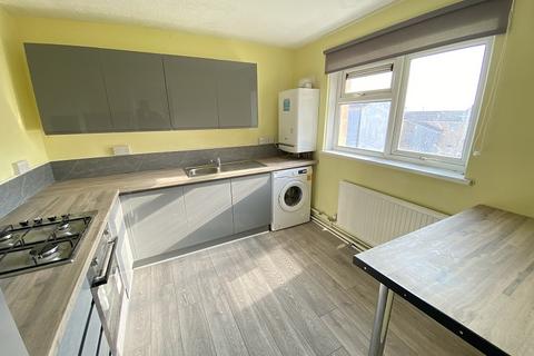 2 bedroom ground floor flat to rent - West Cross, Swansea, SA3