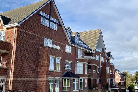 3 bedroom penthouse for sale, The Breakers, Lytham, FY8