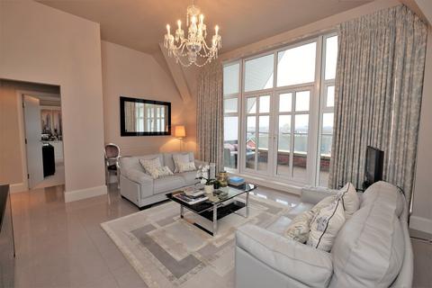 3 bedroom penthouse for sale, The Breakers, Lytham, FY8