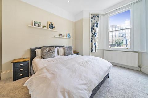 2 bedroom flat for sale, Schubert Road, Putney