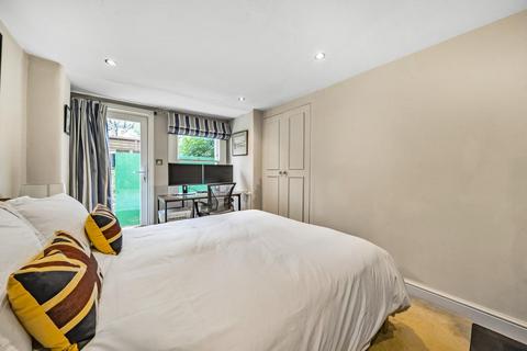 2 bedroom flat for sale, Schubert Road, Putney