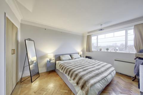 2 bedroom flat for sale, Ingram House, Kingston Upon Thames KT1