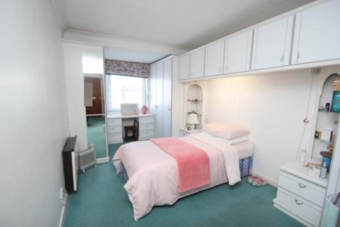 1 bedroom retirement property for sale, Holland Road, Westcliff On Sea