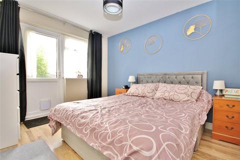 1 Bardon Walk, Woking, GU21 3DA