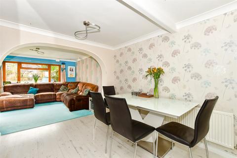 4 bedroom end of terrace house for sale - Bracken Close, Crowborough, East Sussex