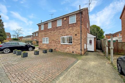 59 Buzzard Road, Luton, LU4 0UF