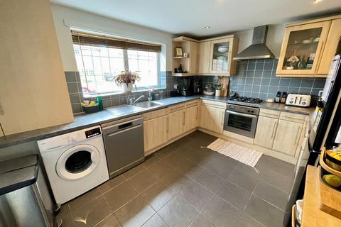 59 Buzzard Road, Luton, LU4 0UF