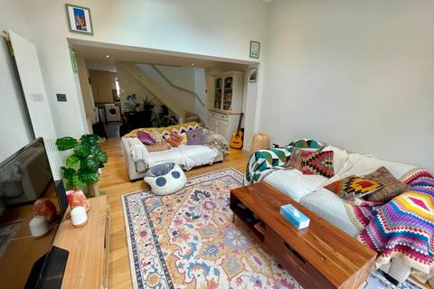 59 Buzzard Road, Luton, LU4 0UF