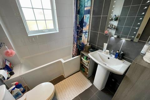 59 Buzzard Road, Luton, LU4 0UF