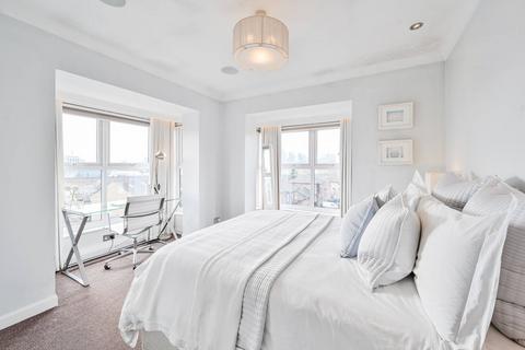 2 bedroom flat for sale, Westmorland House, Royal Docks, London, E16