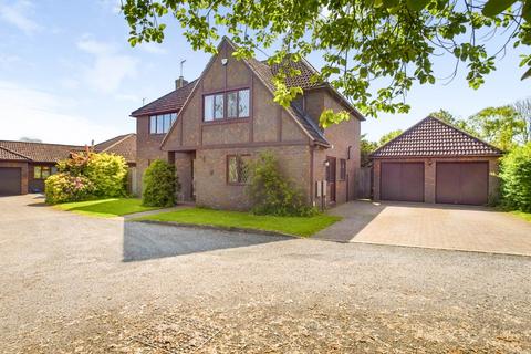 4 bedroom detached house for sale, Lower Green, Weston Turville