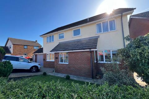 16 Glasfryn, Brackla, Bridgend, CF31 2JN