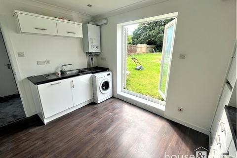 2 bedroom ground floor flat for sale, Woodend Road, Bournemouth